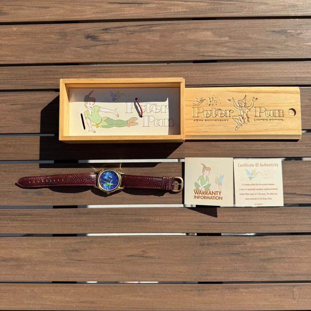 Disney Peter Pan 45th Anniversary Limited Edition Watch Tinkerbell Gold Tone - Picture 7 of 8